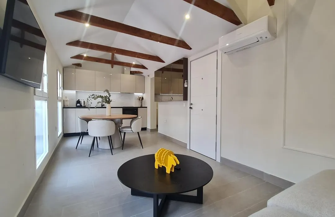Navas Penthouse 301 By Florentia Homes-1